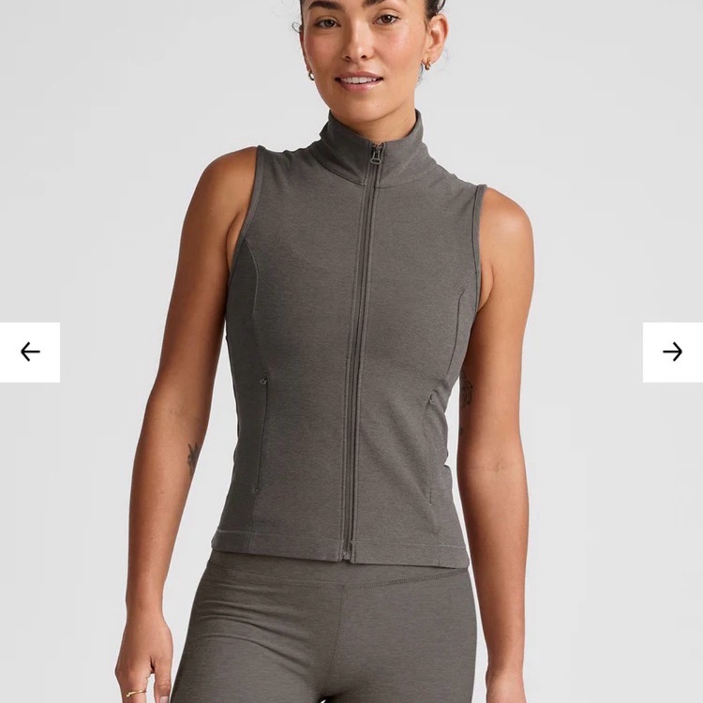 Beyond Yoga Sleeveless Zip Tank in Olive